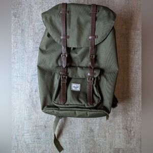 Herschel Little America Backpack Ivy Green 30L